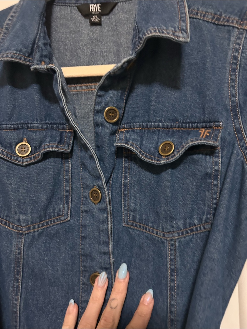 🤎🌀Frye Blue Denim Dress Full Button Front & Removable Waist Belt 🌀🤎 - Picture 13 of 15